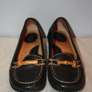 Born Ladies' Black Leather Loafers Sz 7 M